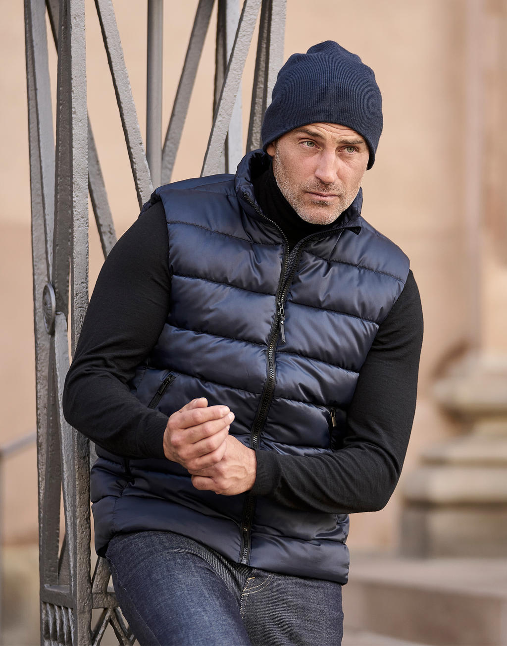  Lite Bodywarmer in Farbe Black