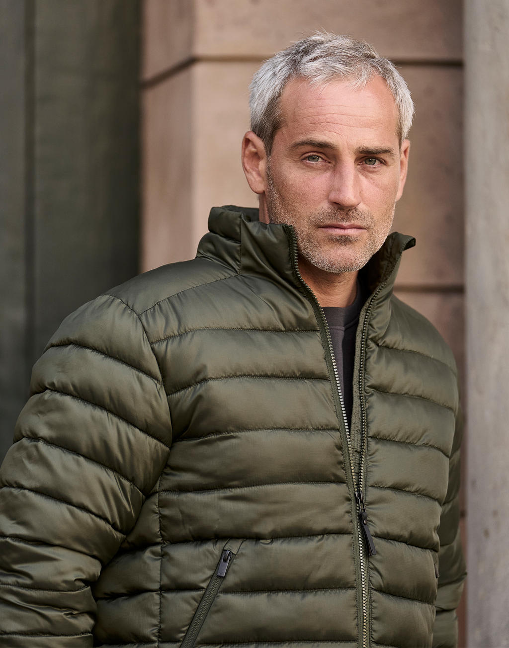  Lite Jacket in Farbe Black