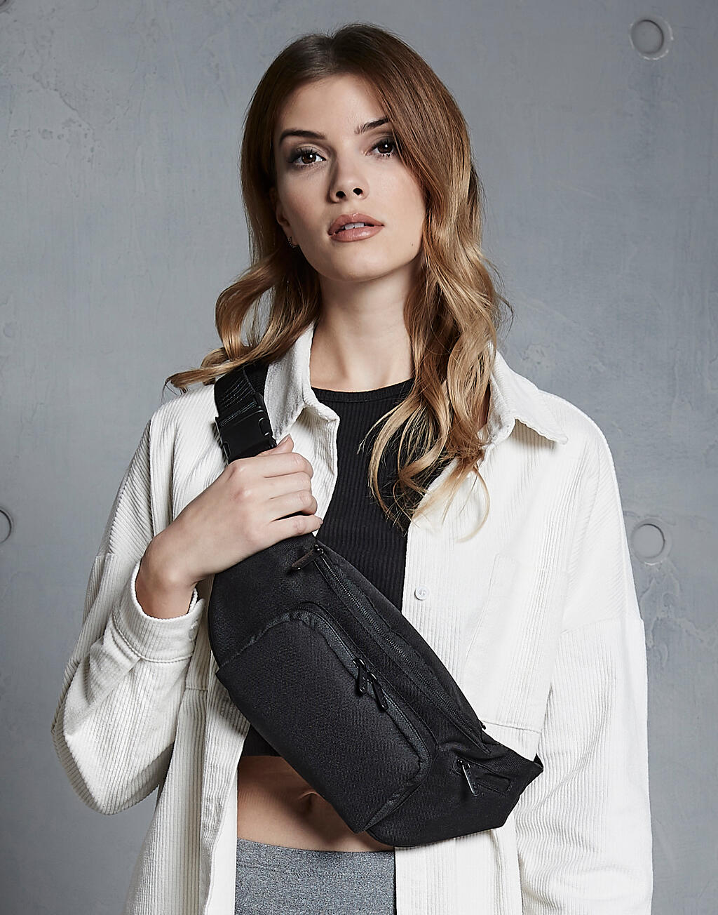  Deluxe Belt Bag in Farbe Black