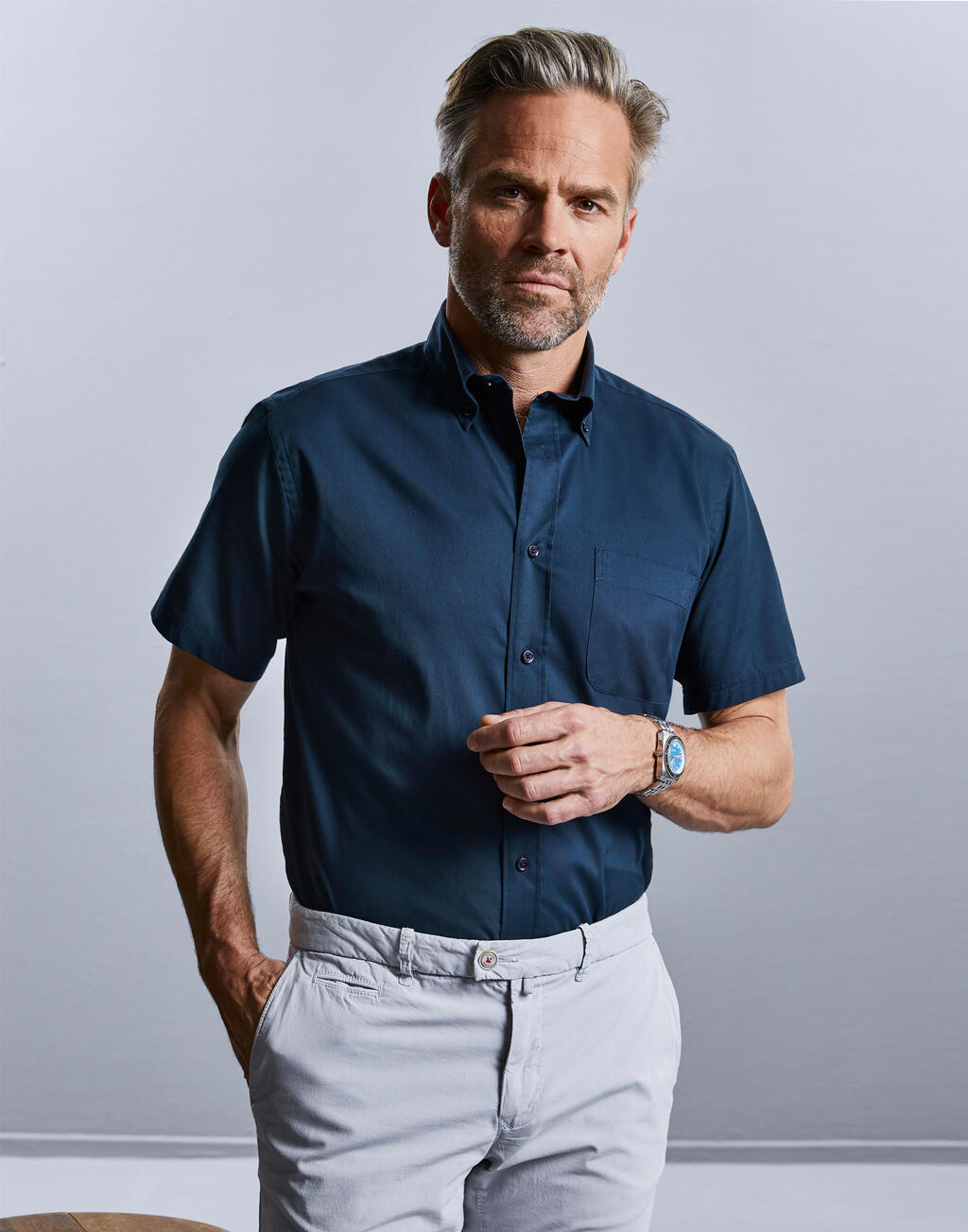  Short Sleeve Classic Twill Shirt in Farbe White