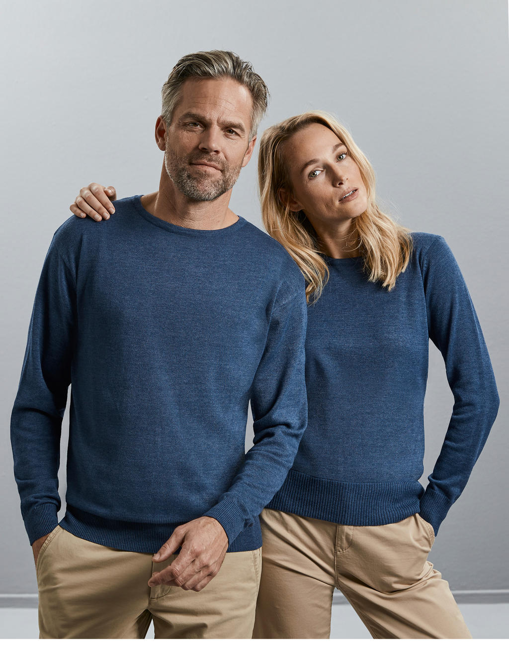  Men's Crew Neck Knitted Pullover in Farbe Black