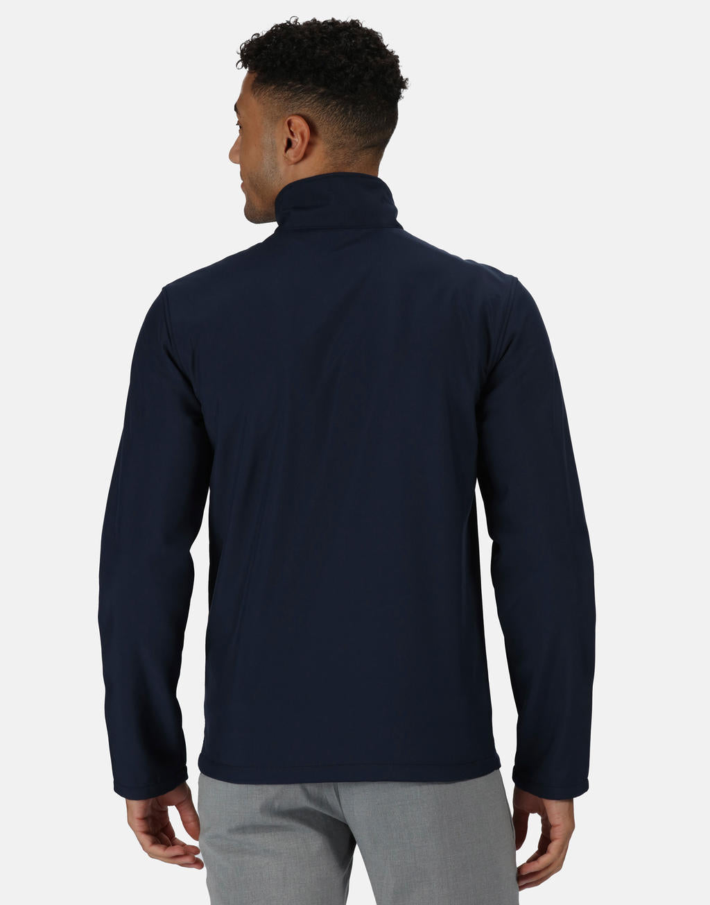  Honestly Made Recycled Softshell Jacket in Farbe Black