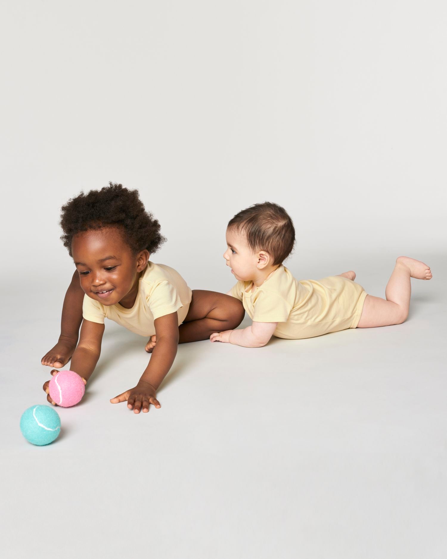  Baby Body in Farbe Butter