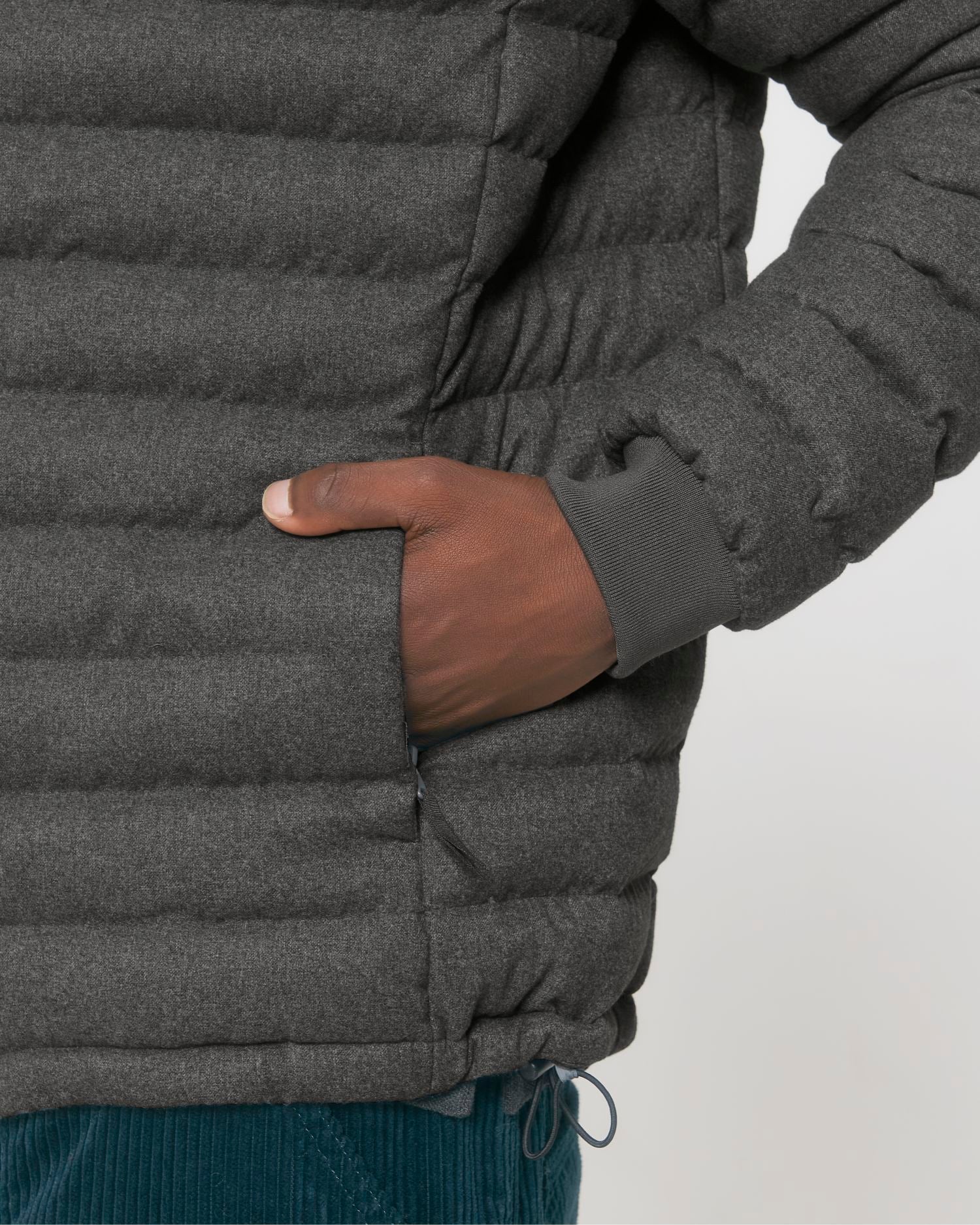  Stanley Voyager Wool-Like in Farbe Deep Metal Heather Grey