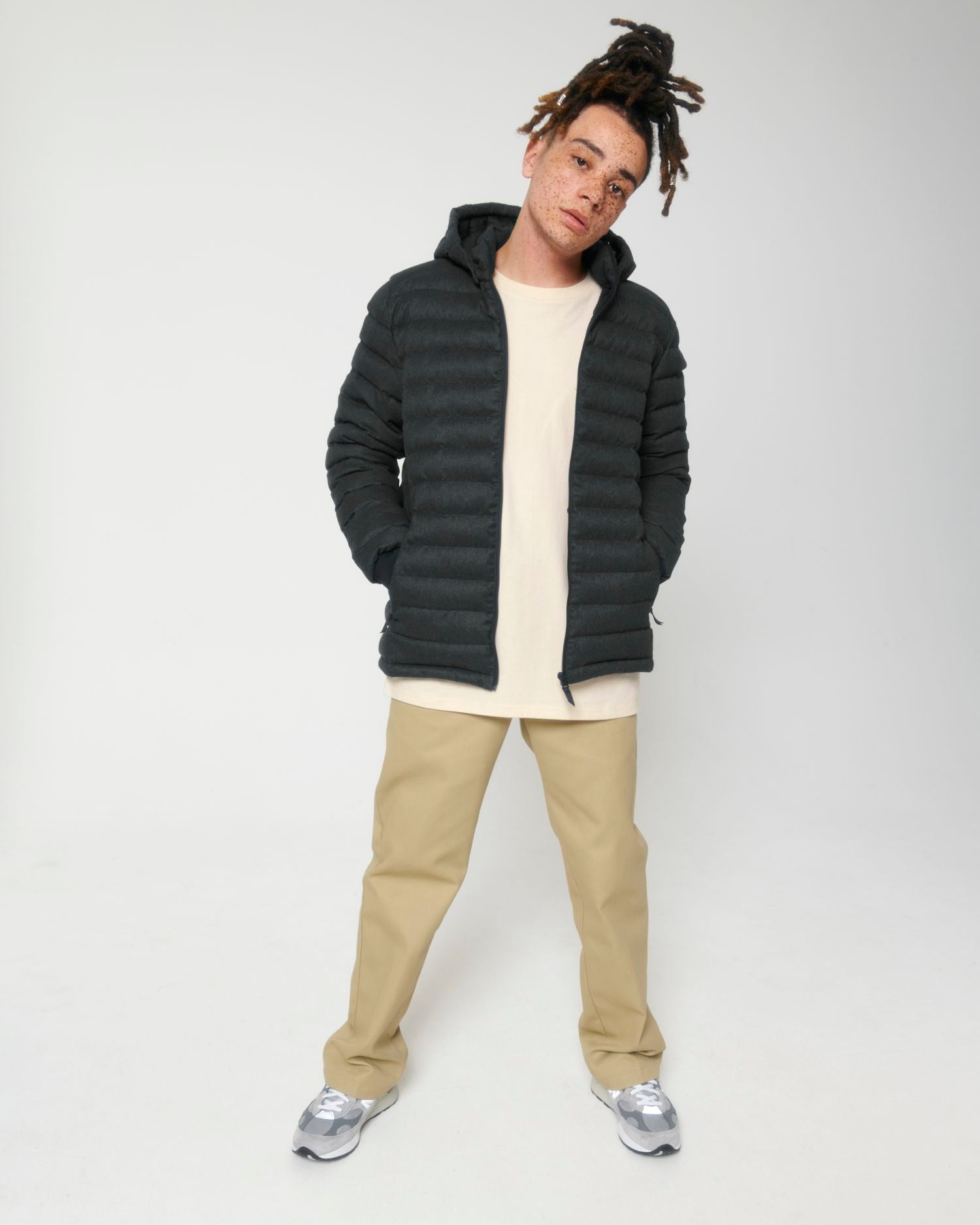  Stanley Voyager Wool-Like in Farbe Dark Heather Grey